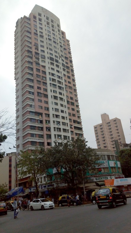 Main - La View, Mahalaxmi